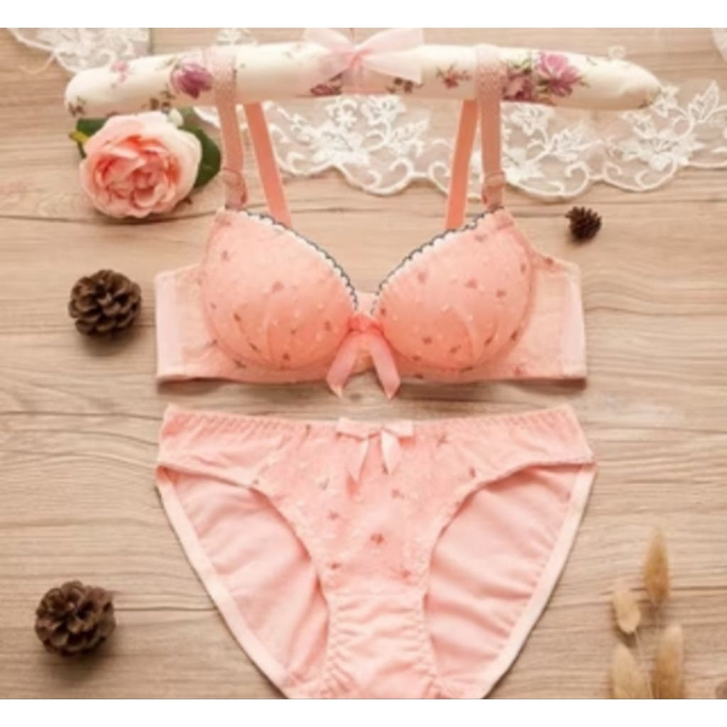 Pekanbaru Bra Set Cantik Bunga Kecil / Bh wanita