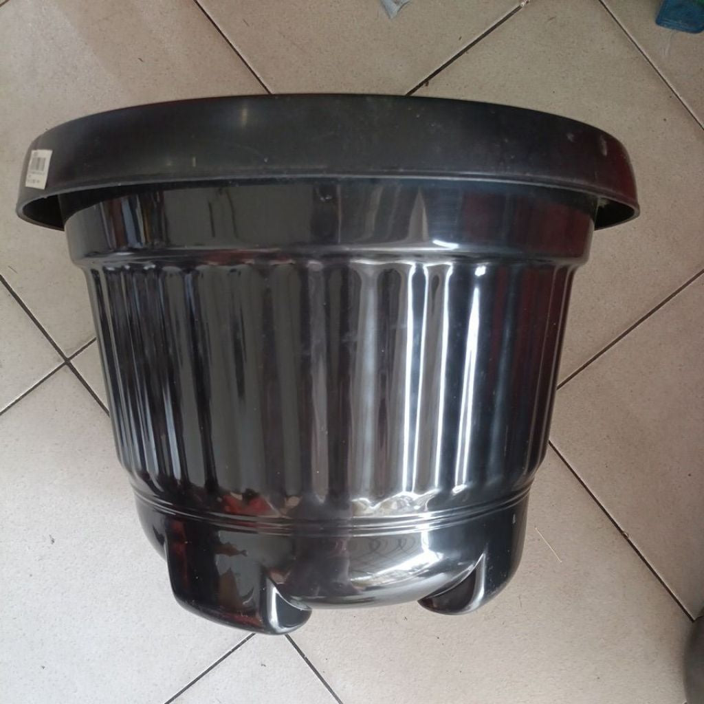 Pekanbaru pot. bunga plastik harga obral diameter. 20 cm