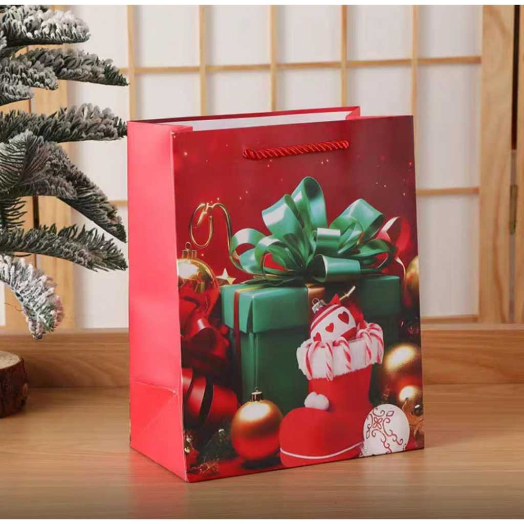Pekanbaru Christmas Paper Bag / Kantong Kertas Natal Berbagai Ukuran