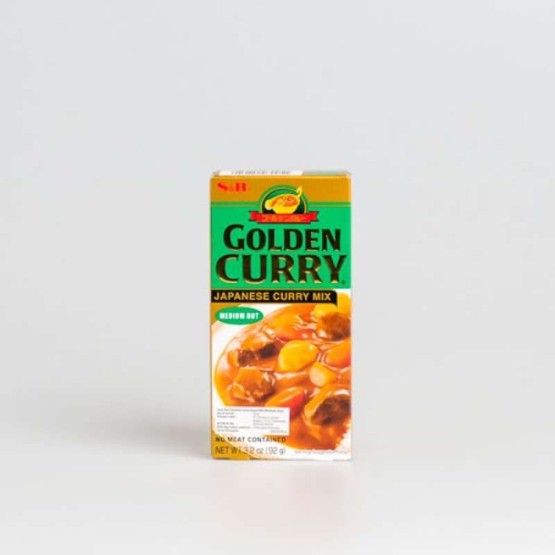 Pekanbaru S&B Golden Curry Sauce Mix Med Hot 92Gr
