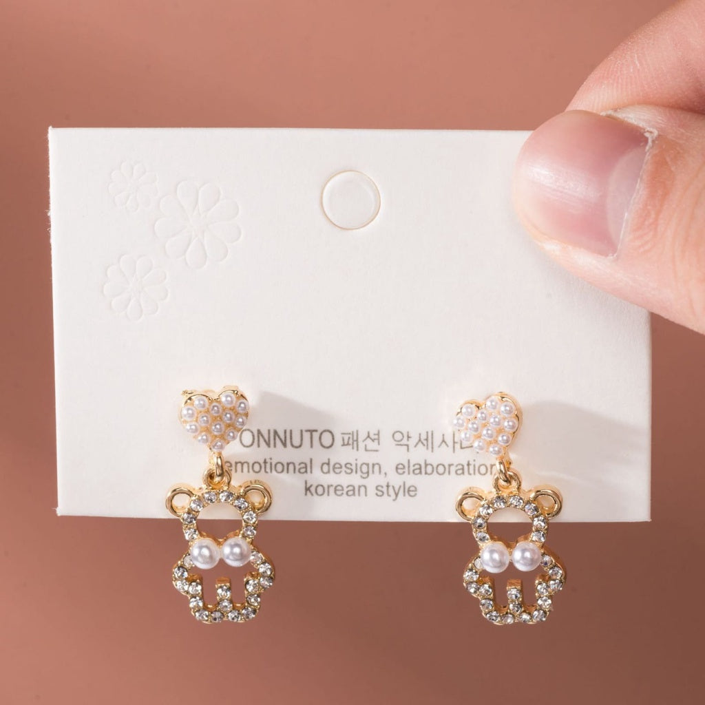 Anting Wanita Mutiara Bentuk Pita Clover Kelinci Beruang Permata Berlian Simple Elegan Anting Tusuk Cute Woman Earrings Anting Berkualitas Korean Style