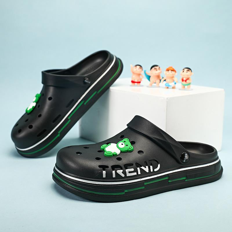 Sandal Baim Pria Buaya Trend Beruang Monochrome Hitam Putih Abu-Abu Size Besar Free Jibbitz Gambar Bear Unique Male Sandals Anti Slip EVA Anti Air Korean Style