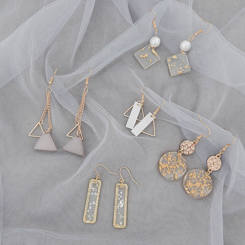 Anting Wanita Korea Emas Rantai Bling Anting Elegan Simple Persegi Bujur Sangkar Putih Permata Gold Woman Earrings Emas Permata Anting Berkualitas Korean Style