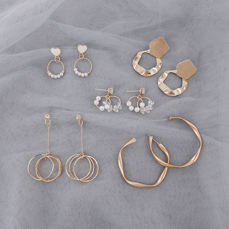 Anting Emas Besar Panjang Elegan Simple Love Putih Permata Mutiara Gold Long Woman Earrings Anting Berkualitas Unik Berkualitas Korean Style