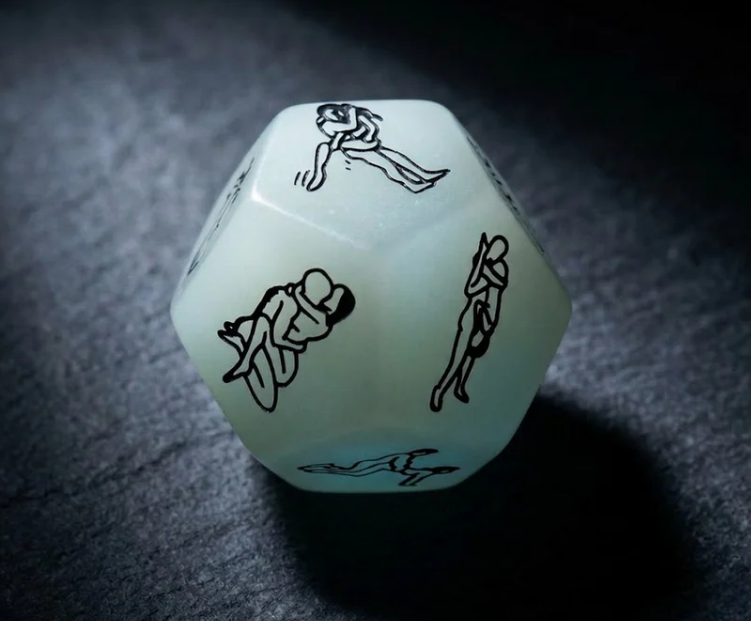 Midnight Destiny Dice - Dadu Sensual 12 Pose Glow in the Dark