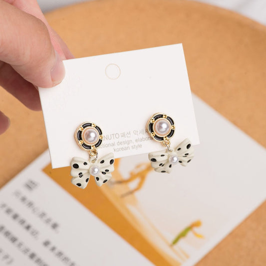 Pekanbaru Anting Wanita Pita Dot Bulat Hitam Putih Simple Elegan Cute Woman Earrings Anting Berkualitas Lucu Unik Korean Style