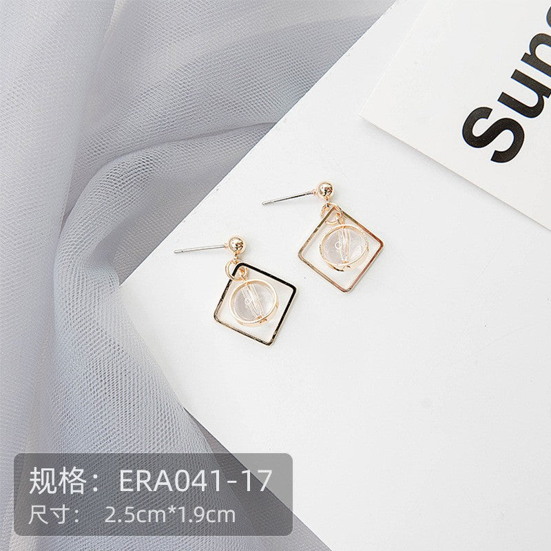 Anting Wanita Korea Bling Emas Putih Besar Bulat Korea Simple Elegan Anting Berkualitas Anting Besar Korean Style Anting Hook Anting Hoop
