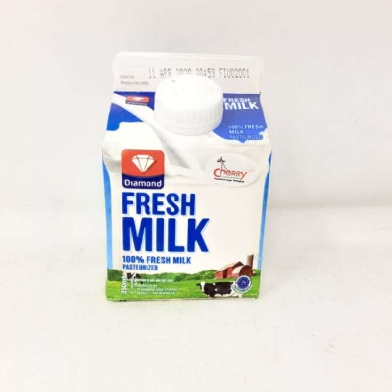 Pekanbaru Diamond Fresh Milk Plain 300 Ml