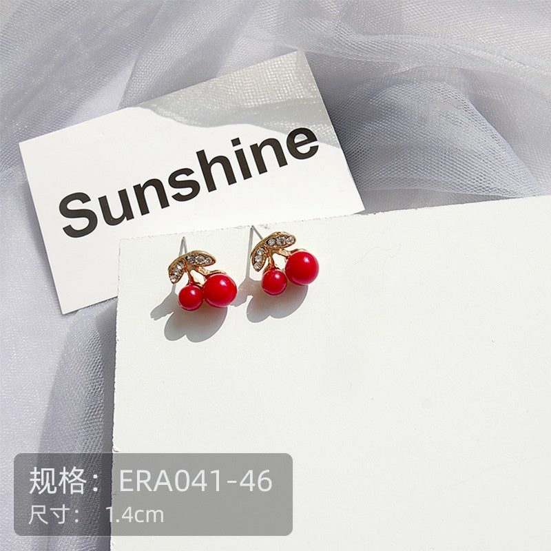 Anting Wanita Merah Cherry Love Anting Panjang Simple Elegan Buah Long Strawberry Woman Earrings Anting Berkualitas Anting Drop Korean Style