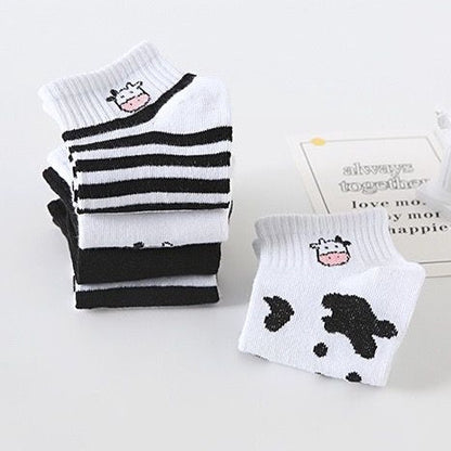 [littlecrab] Kaos Kaki Hitam Putih Motif Sapi Moo Black White Garis Cow Import Sock High Quality Korean Style