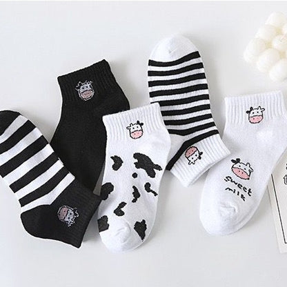 [littlecrab] Kaos Kaki Hitam Putih Motif Sapi Moo Black White Garis Cow Import Sock High Quality Korean Style