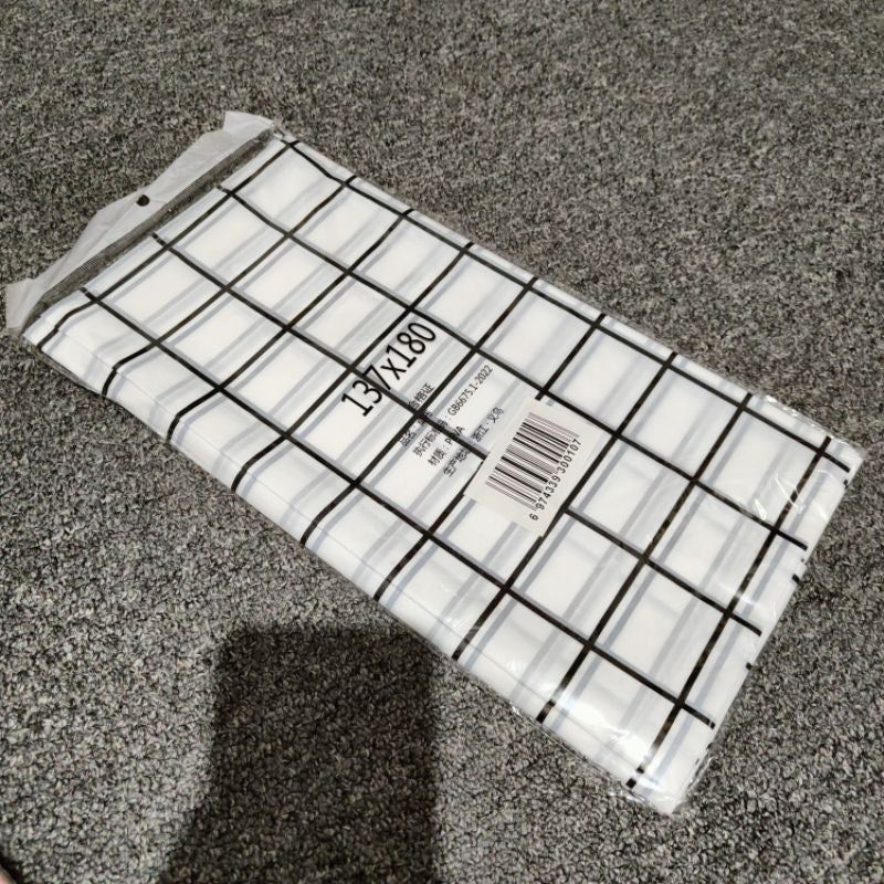Taplak Meja Anti Air Motif Kotak-Kotak Bahan PEVA