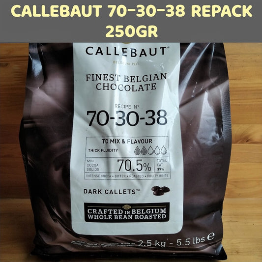 Pekanbaru Callebaut 70-30-38 Dark Callets / Dark Coklat Chips 70.5% Repack 250Gr (Instan Only)