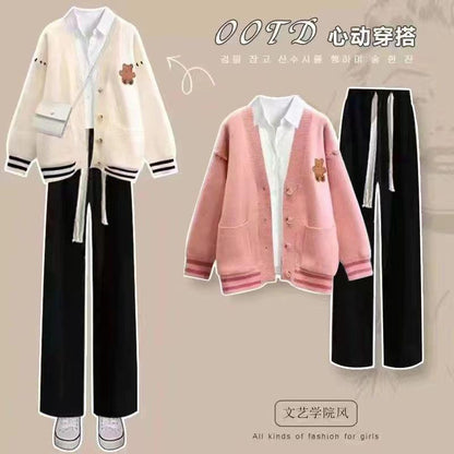 [littlecrab] Cardigan Rajut Bear Putih Pink Oversize Outer Jaket Putih Pink Beruang OOTD Rajut Gingham Knit Kancing Two Tone Korean Style