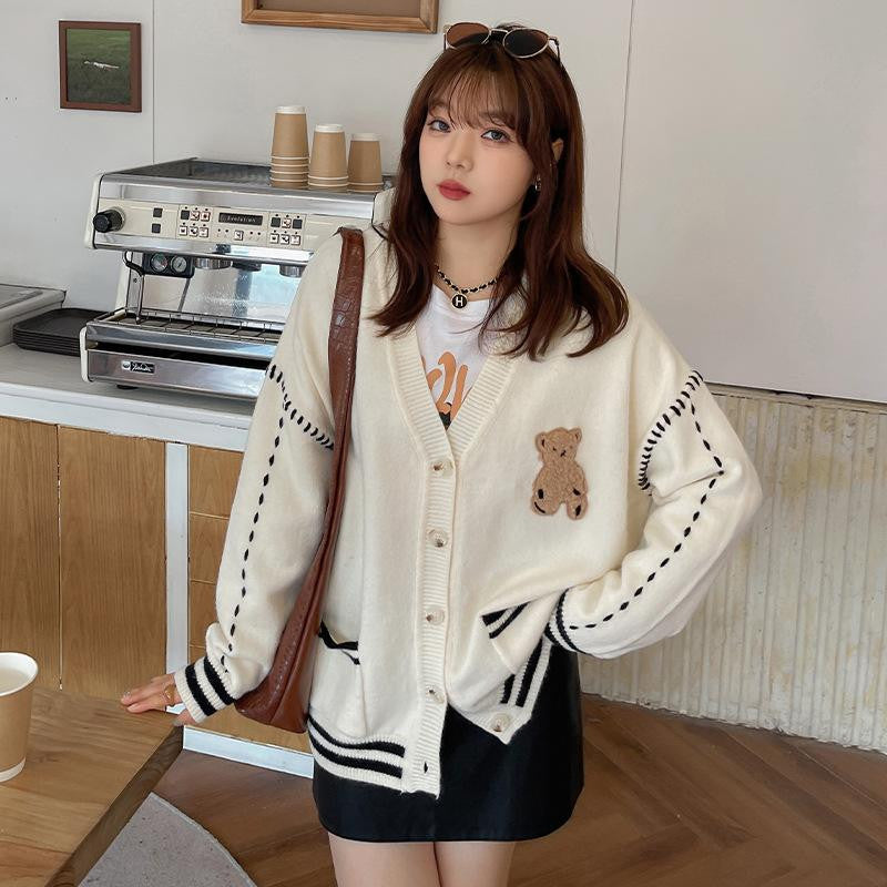 [littlecrab] Cardigan Rajut Bear Putih Pink Oversize Outer Jaket Putih Pink Beruang OOTD Rajut Gingham Knit Kancing Two Tone Korean Style