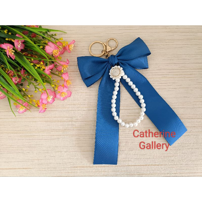 Pekanbaru Hanya 3 Hari Diskon Khusus : Gantungan Tas wanita  Pita Mutiara Clarice Cantik/keychain