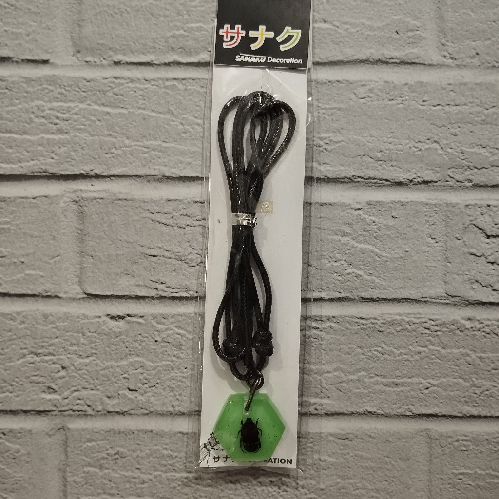 Souvenir Kalung Serangga Asli Resin