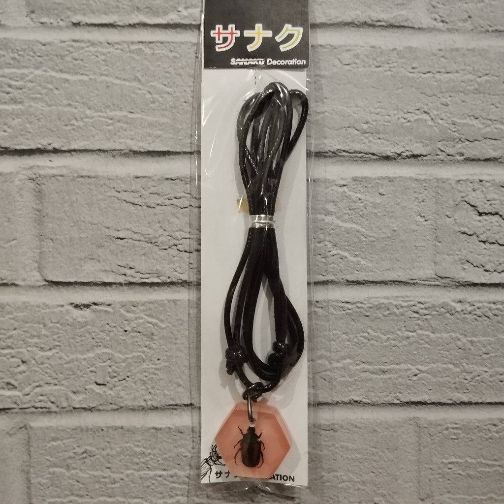 Souvenir Kalung Serangga Asli Resin