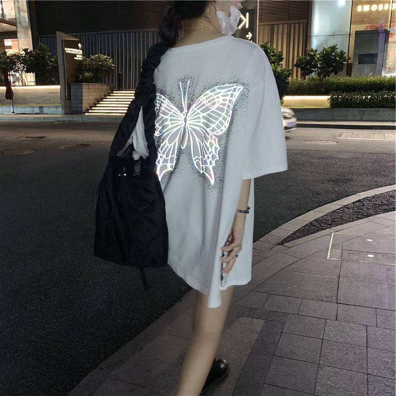 [littlecrab] Kaos Oversize Kupu-Kupu Glow in Flash / Big Back Butterfly Pattern Hologram T-Shirt Manik-Manik Simple Aesthetic Korean Style