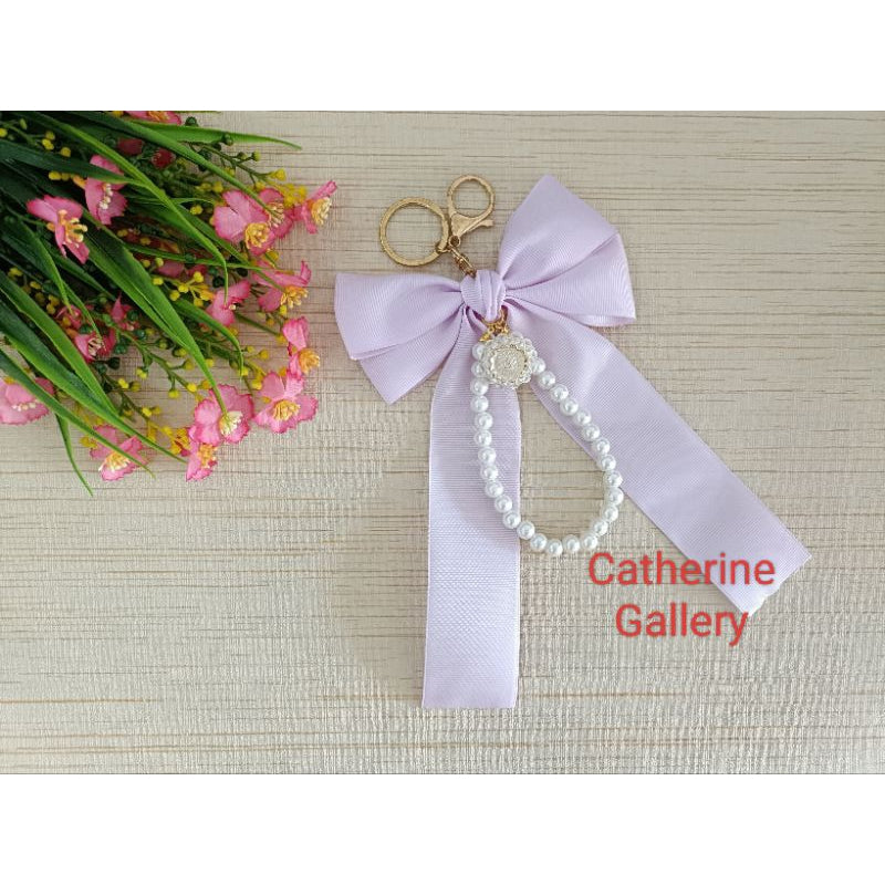 Pekanbaru Hanya 3 Hari Diskon Khusus : Gantungan Tas wanita  Pita Mutiara Clarice Cantik/keychain