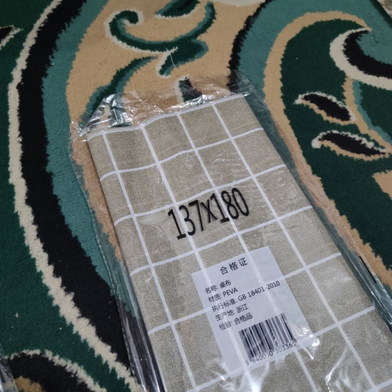 Taplak Meja Anti Air Motif Kotak-Kotak Bahan PEVA
