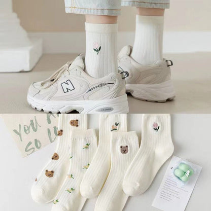 [littlecrab] Kaos Kaki Panjang Motif Cartoon Kawai Beruang Bunga Unik Lucu Long Socks White Korean