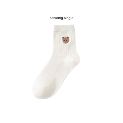 [littlecrab] Kaos Kaki Panjang Motif Cartoon Kawai Beruang Bunga Unik Lucu Long Socks White Korean