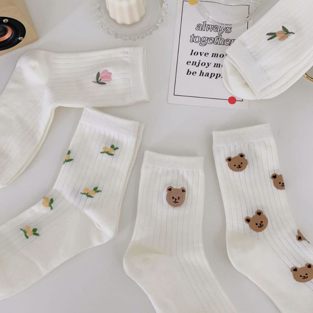 [littlecrab] Kaos Kaki Panjang Motif Cartoon Kawai Beruang Bunga Unik Lucu Long Socks White Korean