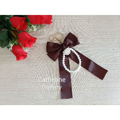 Pekanbaru Hanya 3 Hari Diskon Khusus : Gantungan Tas wanita  Pita Mutiara Clarice Cantik/keychain