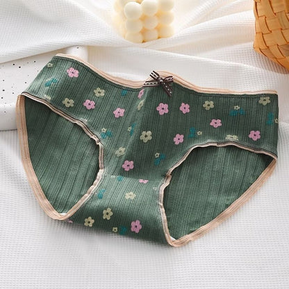 Pekanbaru Celana Dalam Wanita Motif Strawberry Fashion Jepang Crotch Mid Waist