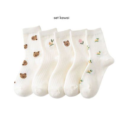 [littlecrab] Kaos Kaki Panjang Motif Cartoon Kawai Beruang Bunga Unik Lucu Long Socks White Korean