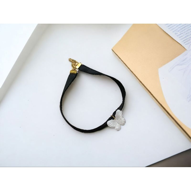 Pekanbaru Kalung Chocker Mutiara