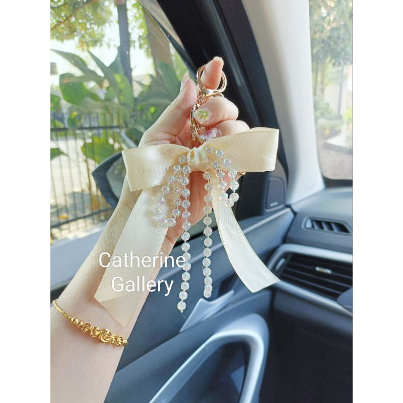 Pekanbaru Gantungan Kunci Pita Mutiara Liora / gantungan tas wanita