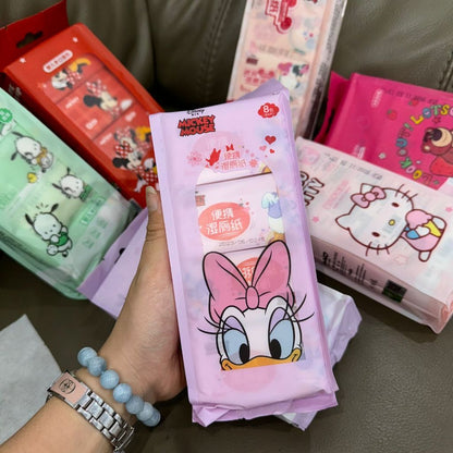 [littlecrab] Tisu Basah Mini Package Isi 8pcs Wet Tissue Motif Hello Kitty Daisy Duck Minnie Mouse Pochacco Lotso Mini Portable