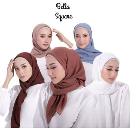 Pekanbaru Jilbab bella square berbahan polly cotton dengan ukuran 110 cm x 110 cm