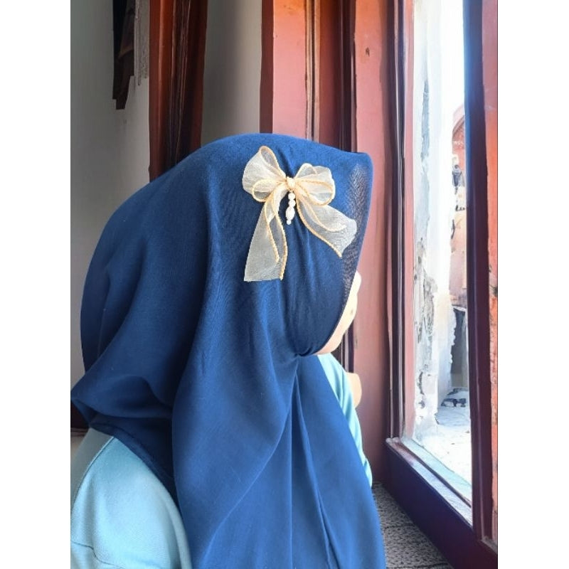 Pekanbaru Pita Hijab Rena / Bros Pita Rena