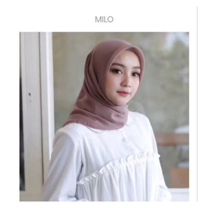Pekanbaru Jilbab bella square berbahan polly cotton dengan ukuran 110 cm x 110 cm