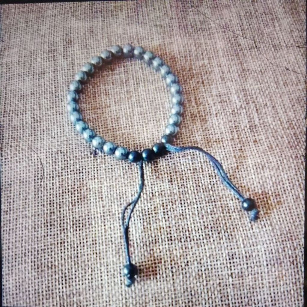 Pekanbaru Gelang Tangan Batu