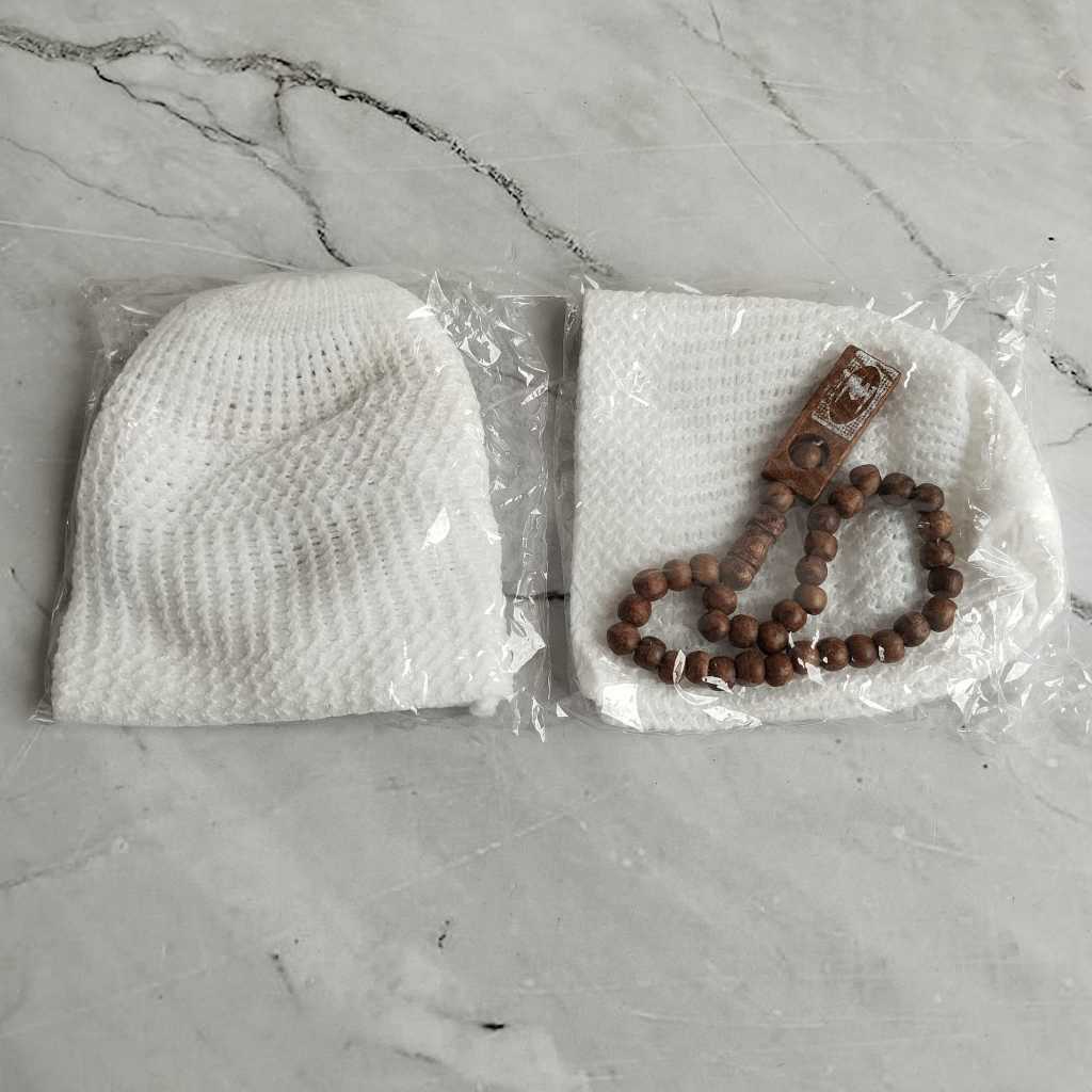 HR-Peci Rajut Dewasa dan Tasbih Souvenir Haji/Umroh Hajatan Dll (Peci+ Tasbih) Paket 25pcs Peci Krem