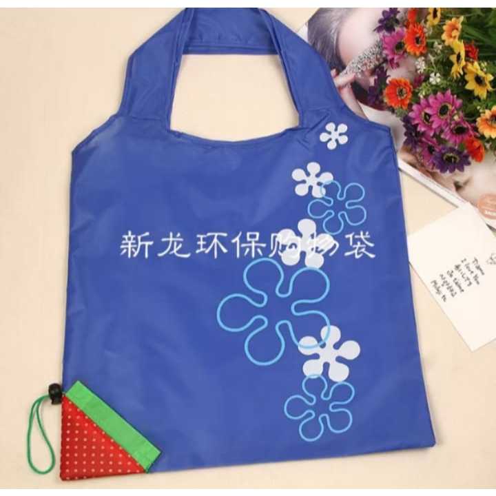 Tas lipat shopping bag motif Strawberry untuk belanja