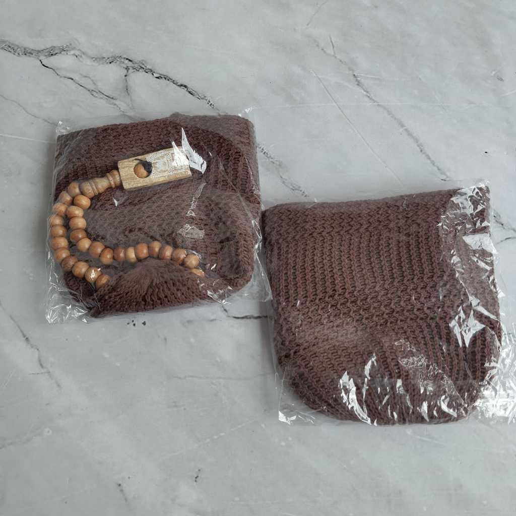 HR-Peci Rajut Dewasa dan Tasbih Souvenir Haji/Umroh Hajatan Dll (Peci+ Tasbih) Paket 25pcs Peci Krem