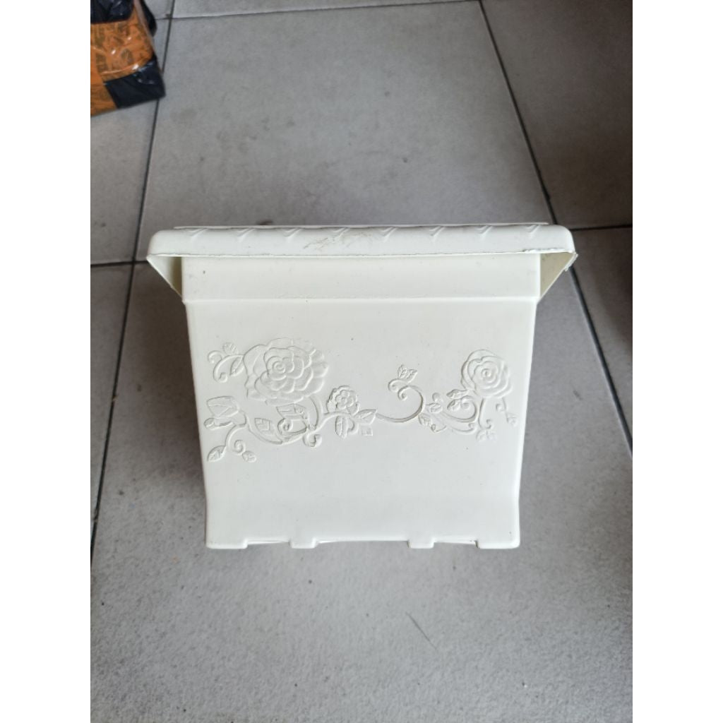 Pekanbaru pot. bunga plastik harga obral diameter. 20 cm