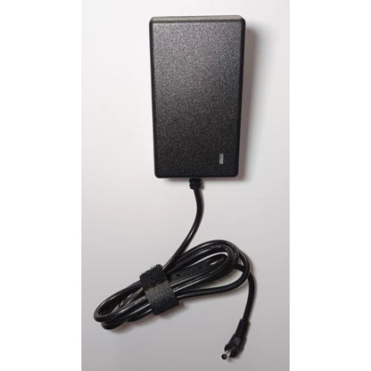 Pekanbaru Adaptor / Charger Advan/ Axioo 12V - 2A (3.5 × 1.35 Mm) Standard / Ori