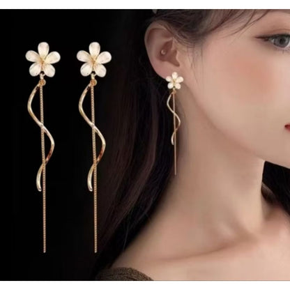 Pekanbaru Anting Tusuk Bentuk Bunga Daisy Bahan Alloy Untuk Wanita