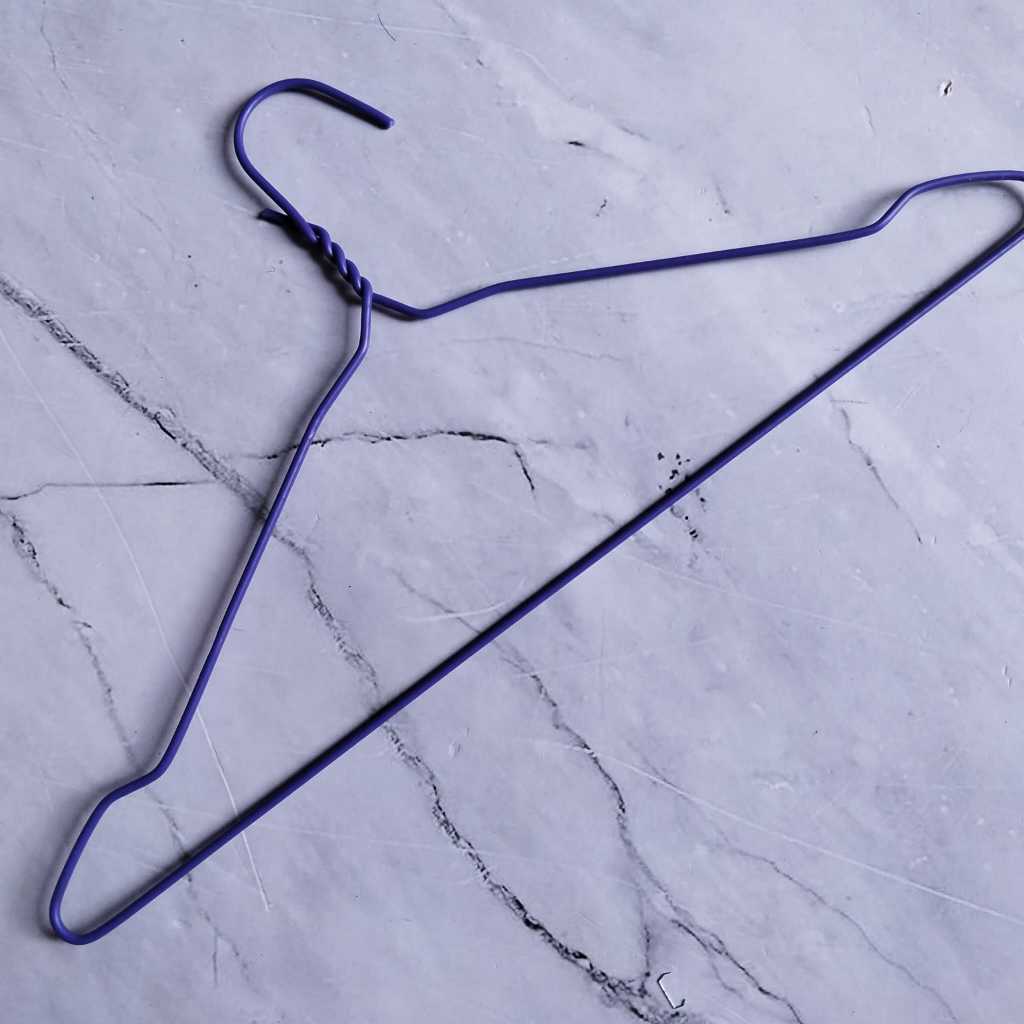 Gantungan Baju Hanger Stainless Steel Hanger Baju Kawat  Gantungan Besi Berwarna