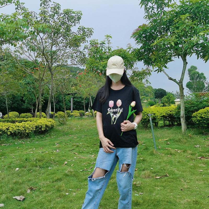 [littlecrab] Kaos Sablon Bunga Polos Beautiful Tulip Hitam Putih Pink Tulip Flower Berkualitas T-shirt Couple Unisex Korean Style
