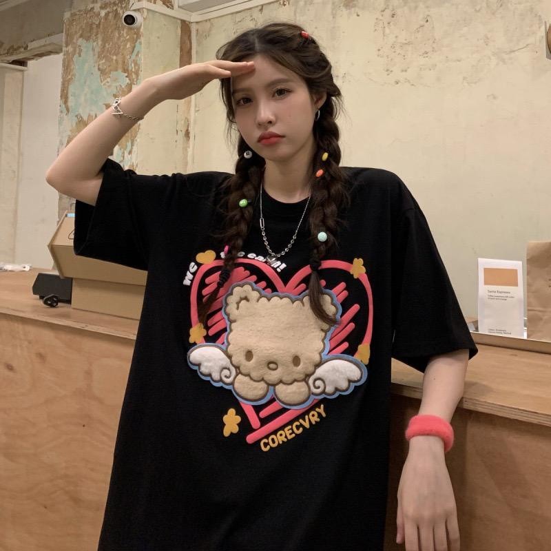 [littlecrab] Kaos Oversize Beruang Bulu Bersayap Corecvry Love Sablon Timbul We Love The Earth T-shirt Couple Unisex Lembut Berkualitas Motif Wings Bear With Love Unik Simple Korean Style