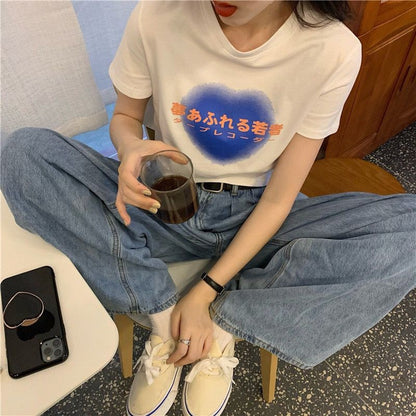 [littlecrab] Crop Top Japanese Letter Yume Afureru Wakamono Love Biru Ombre Atasan Baju Crop Hitam Putih Tulisan Jepang Tape Recorder Simple Unik Polos Elegan Sablon Berkualitas Japanese Korean Style