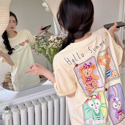 [littlecrab] Kaos Oversize Duffy Family Stellalou and Friends Hello Summer Polaroid Cream Putih Soft Color Simple Elegan Aesthetic T-shirt Couple Unisex Cartoon Sablon Berkualitas Korean Style