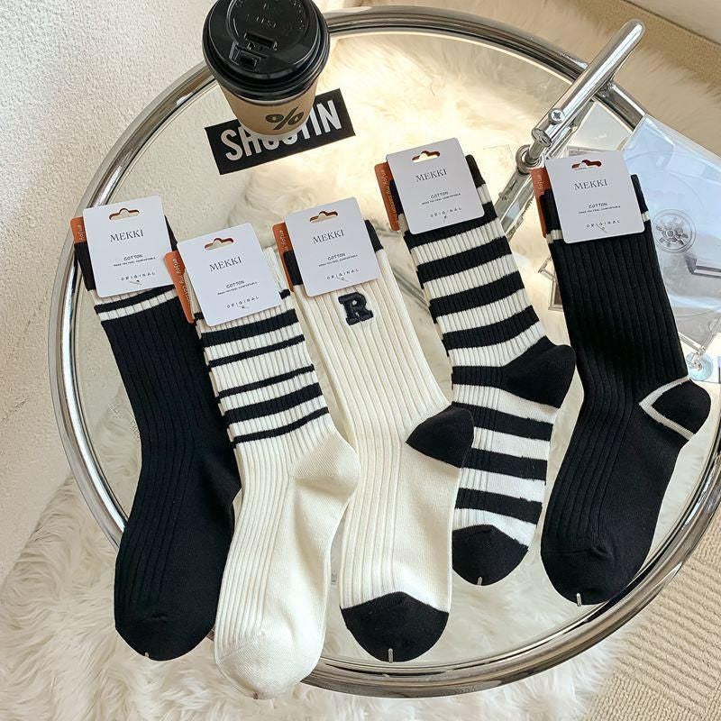 [littlecrab] Kaos Kaki Hitam Putih Stripe R Letter Garis Black White Import Long Sock High Quality Kaos Kaki Panjang Korean Style